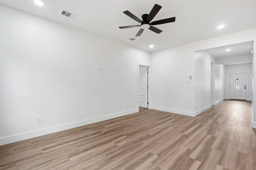 5931 Forest Haven Drive Forest Hill, TX 76119