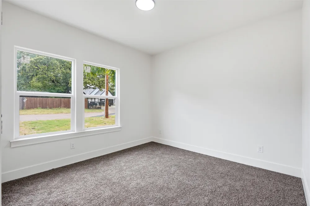 5931 Forest Haven Drive Forest Hill, TX 76119