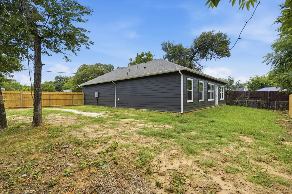 5931 Forest Haven Drive Forest Hill, TX 76119