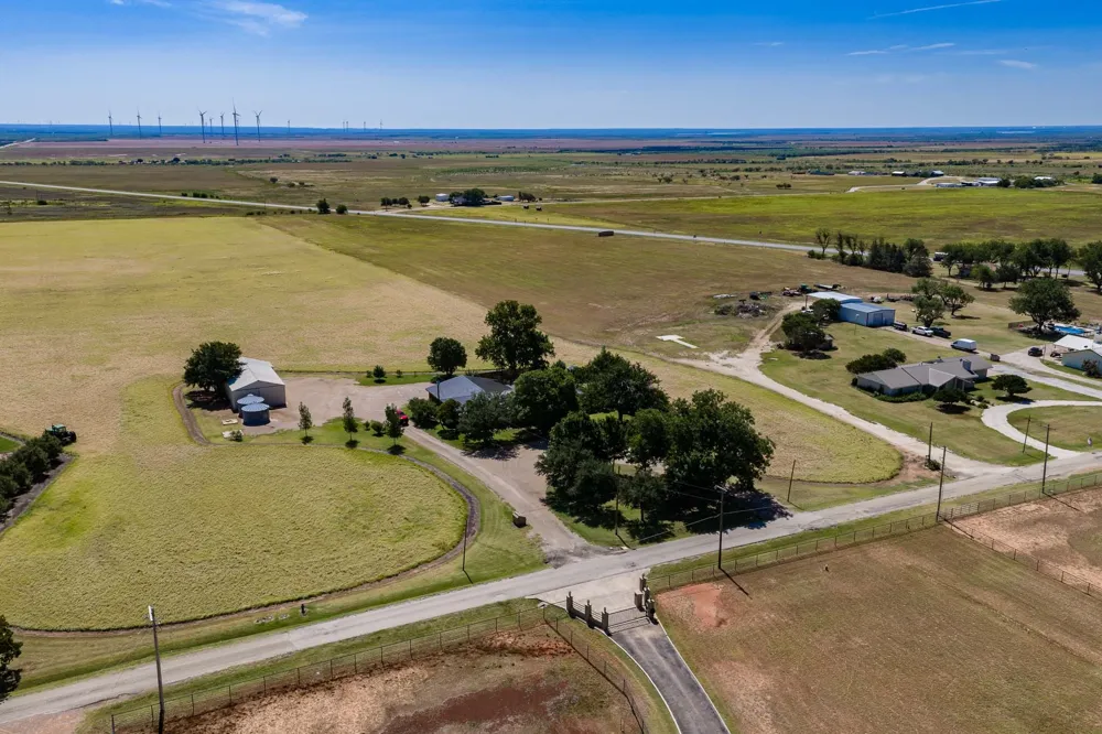 195 County Road 205 Haskell, TX 79521