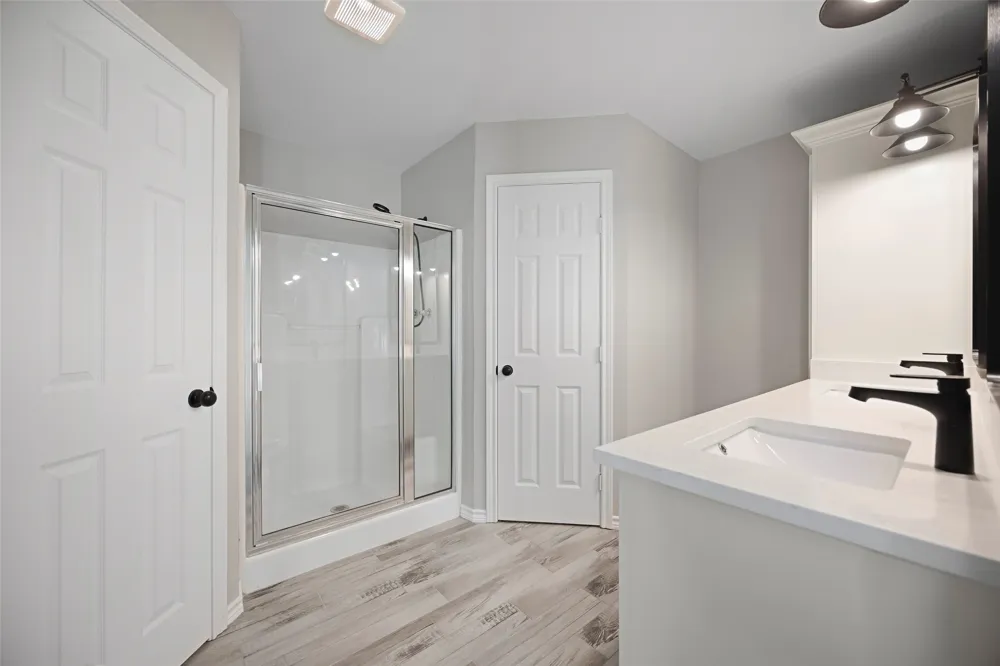 2538 County Road 3127 Greenville, TX 75402