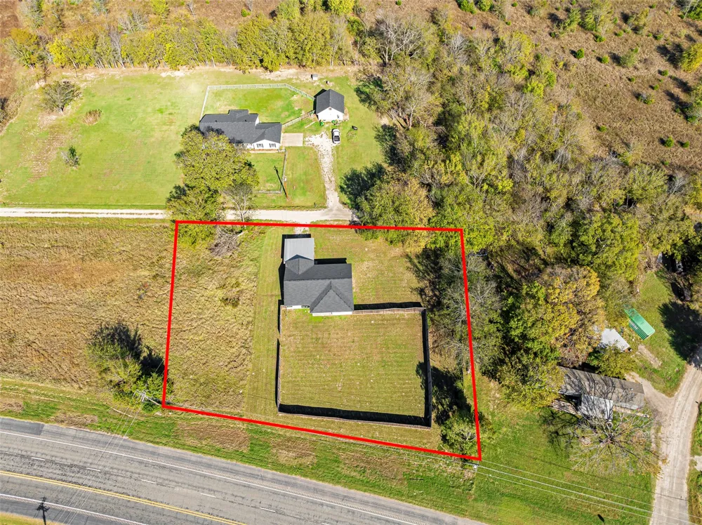 2538 County Road 3127 Greenville, TX 75402