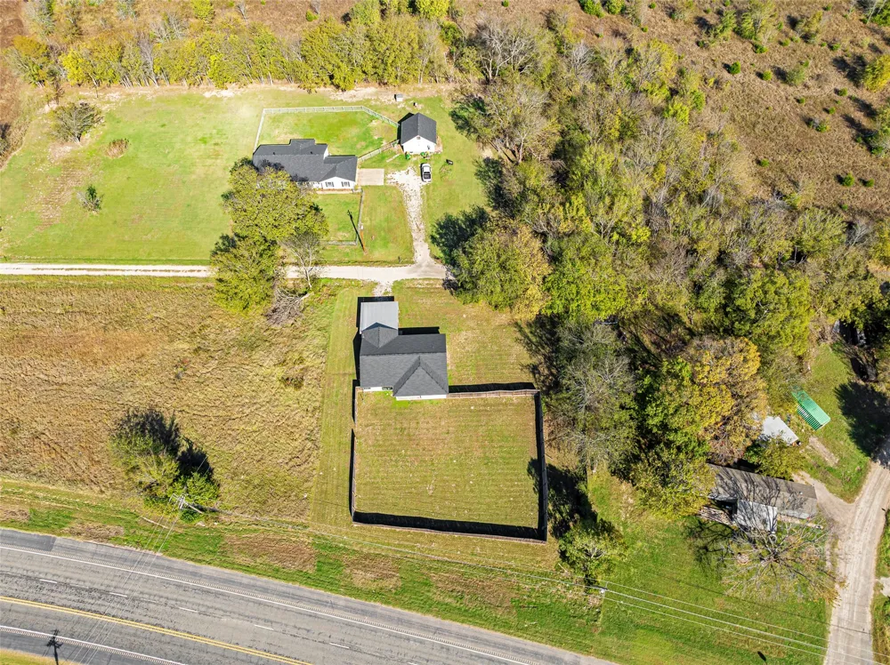 2538 County Road 3127 Greenville, TX 75402