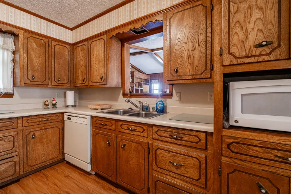 2100 Avenue Q Anson, TX 79501