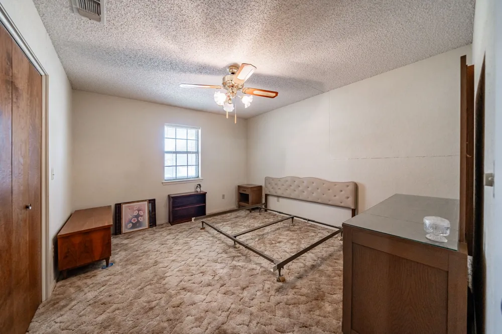 2100 Avenue Q Anson, TX 79501