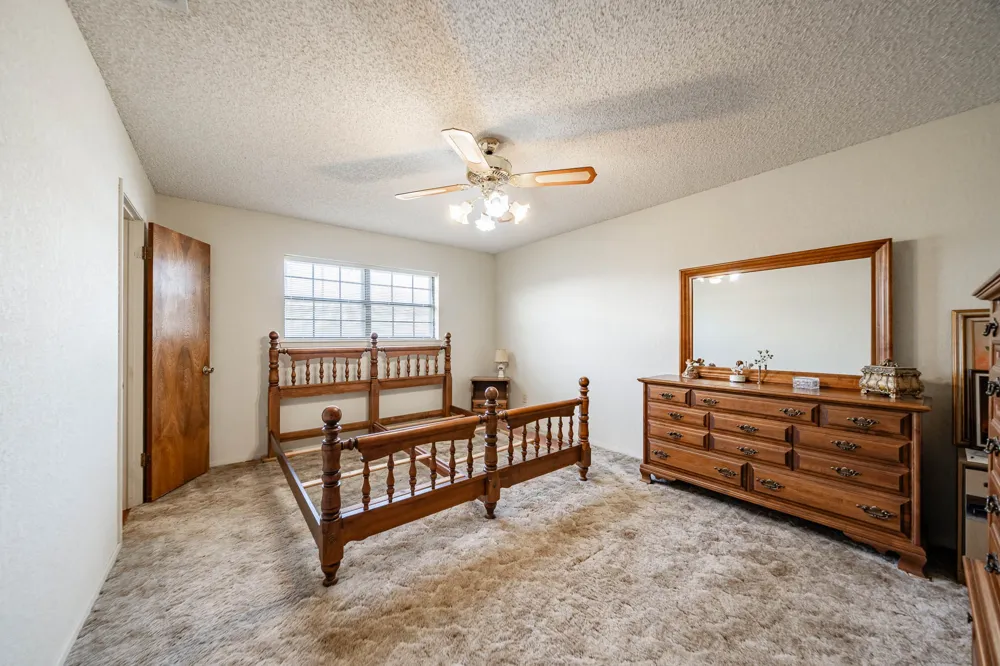 2100 Avenue Q Anson, TX 79501