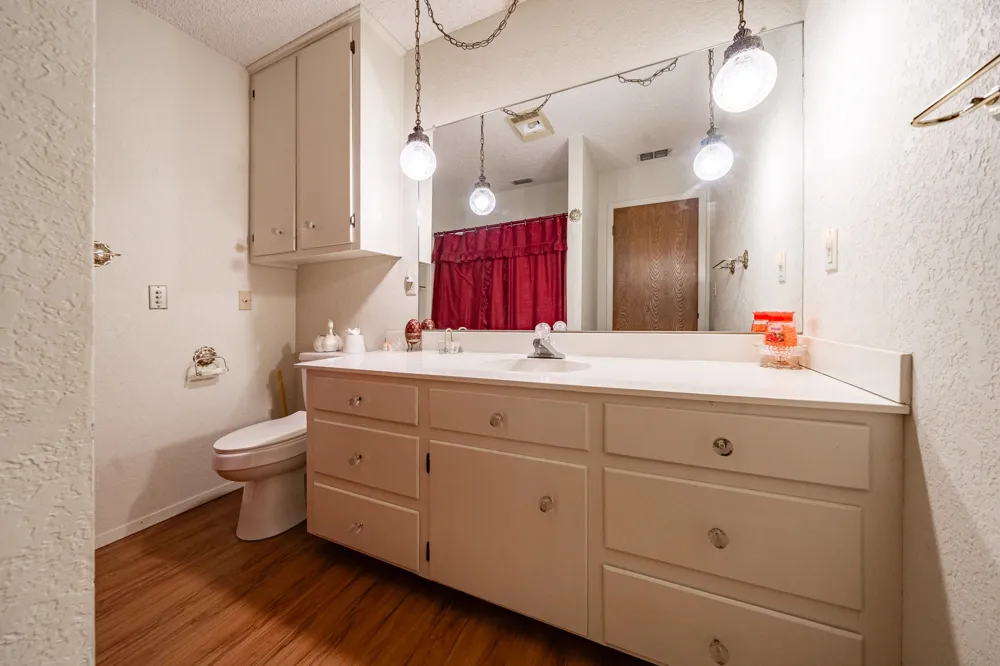 2100 Avenue Q Anson, TX 79501