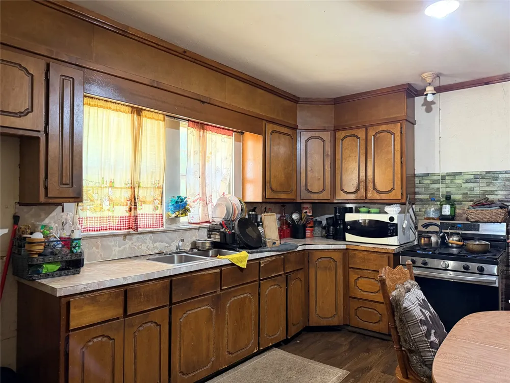 140 S Main Street Avinger, TX 75630
