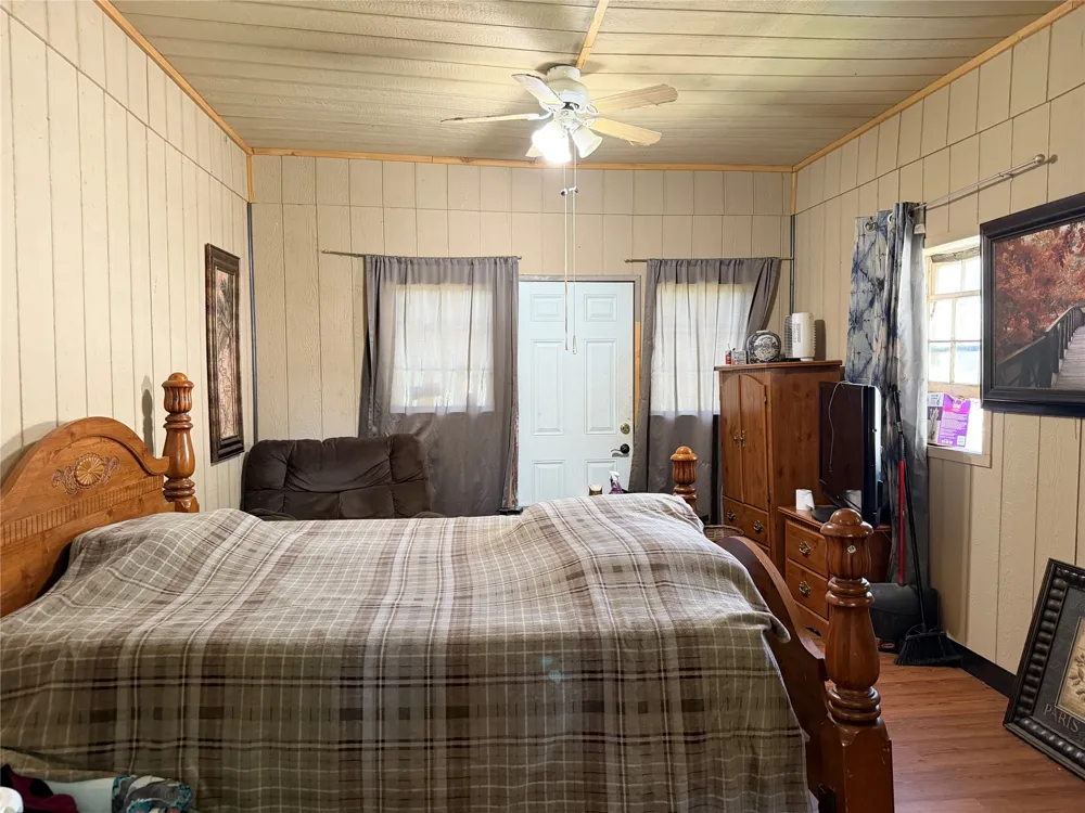 140 S Main Street Avinger, TX 75630