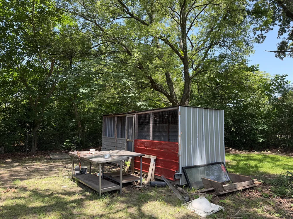 140 S Main Street Avinger, TX 75630