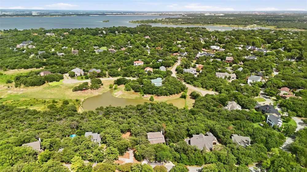 2930 Peninsula Drive Grapevine, TX 76051