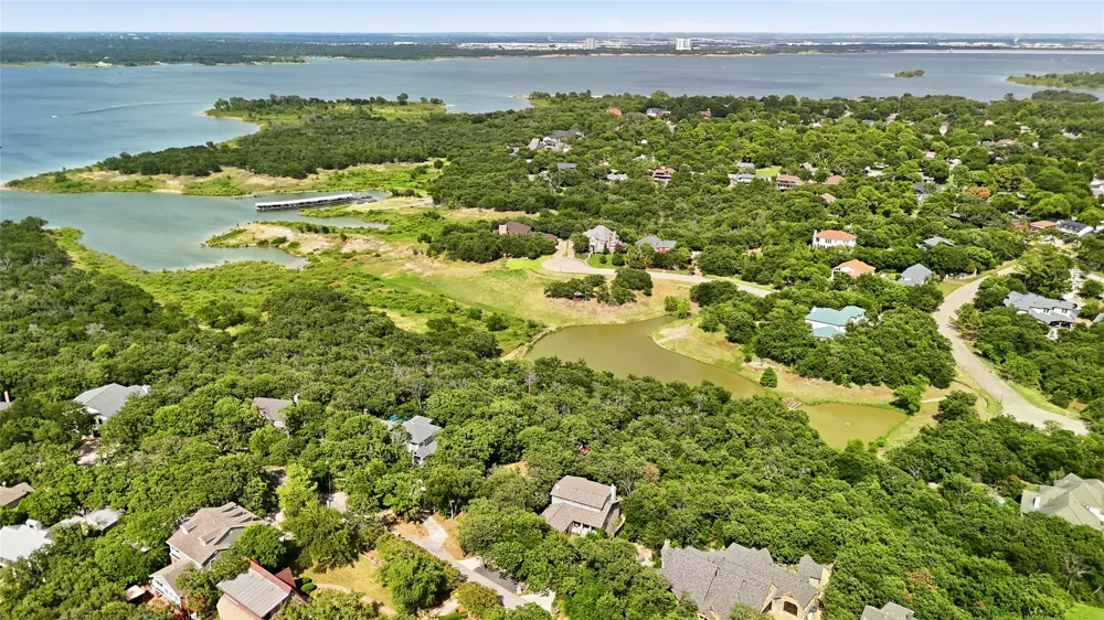 2930 Peninsula Drive Grapevine, TX 76051