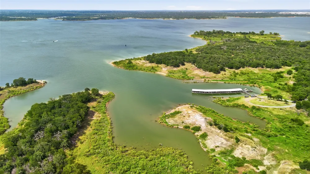 2930 Peninsula Drive Grapevine, TX 76051