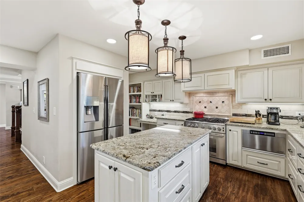 2930 Peninsula Drive Grapevine, TX 76051