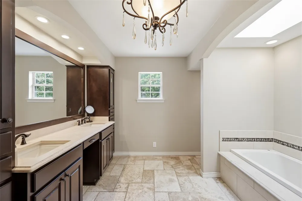 2930 Peninsula Drive Grapevine, TX 76051
