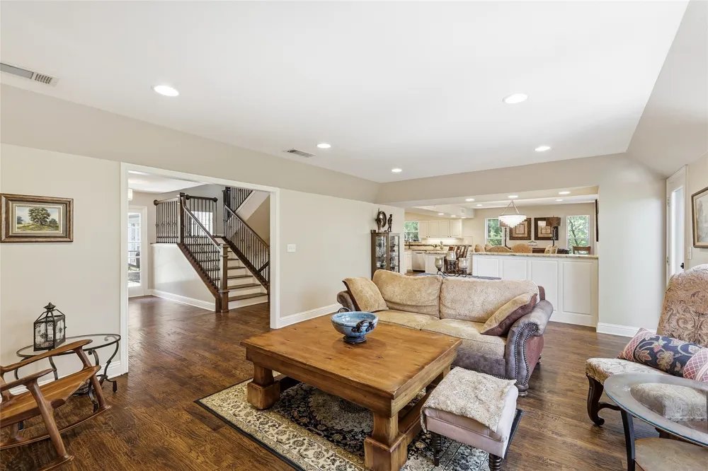 2930 Peninsula Drive Grapevine, TX 76051