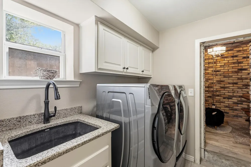 2930 Peninsula Drive Grapevine, TX 76051