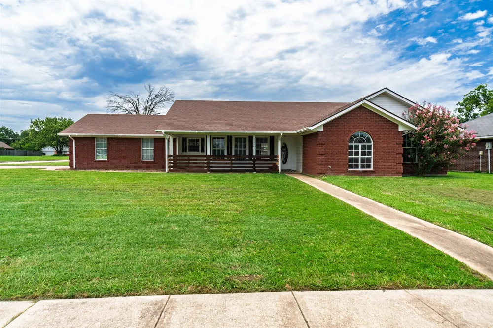 608 Aldridge Street Commerce, TX 75428