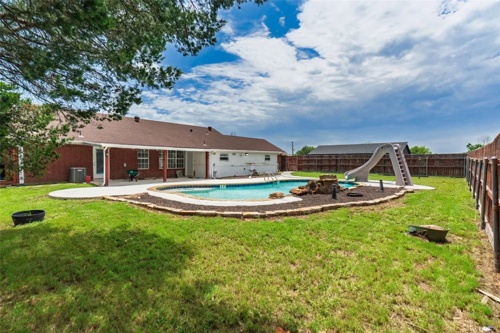 608 Aldridge Street Commerce, TX 75428