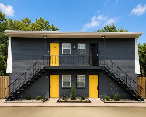 901 Bessie Street