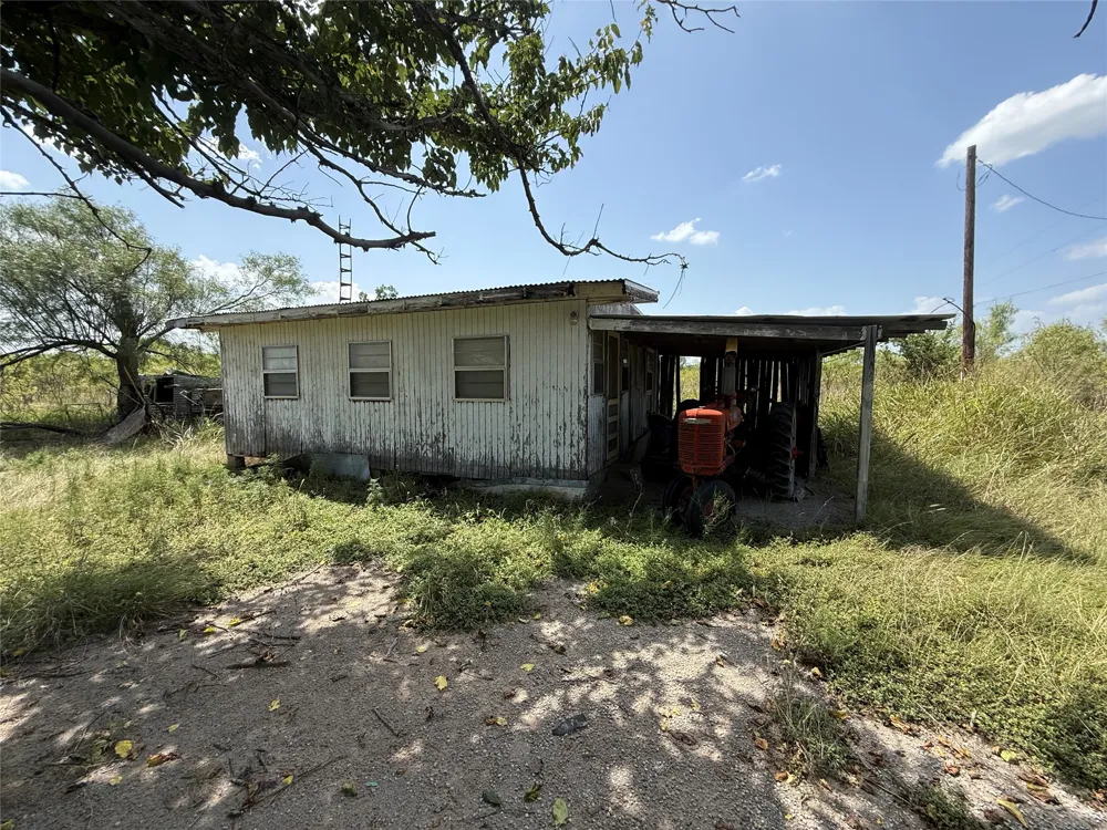 140 Arapaho Road Brownwood, TX 76801
