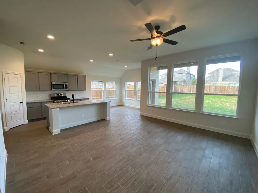 10305 Linseed Drive Fort Worth, TX 76036