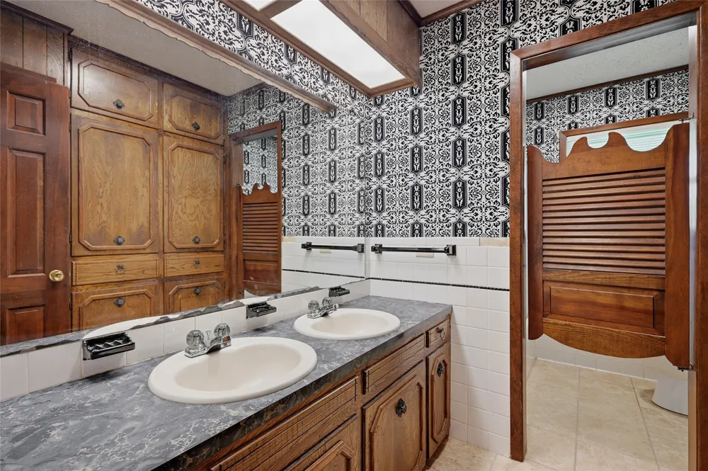 11138 Fm 901 Sadler, TX 76264