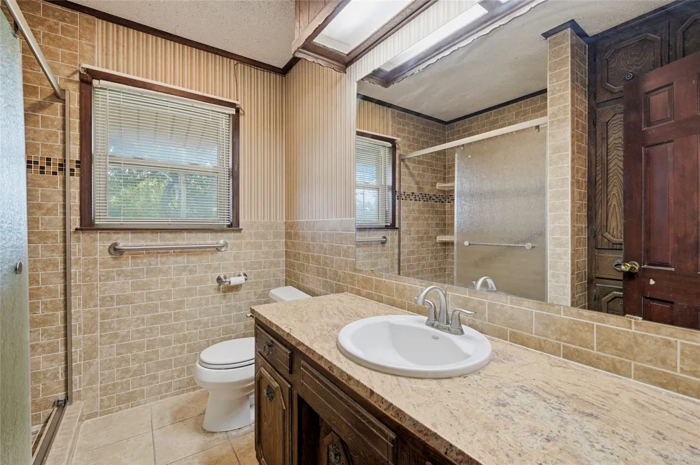 11138 Fm 901 Sadler, TX 76264