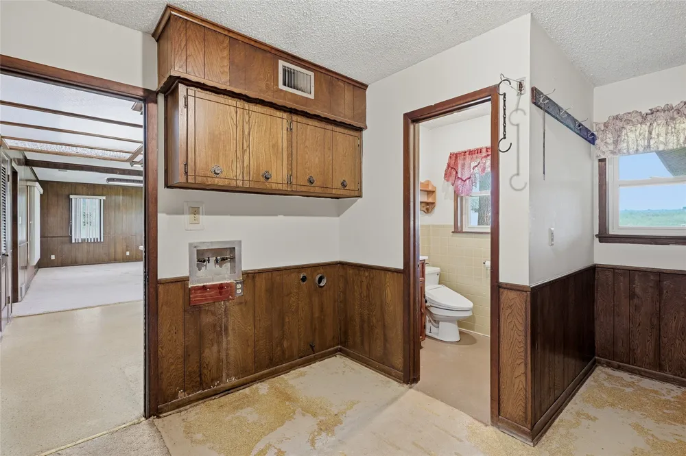11138 Fm 901 Sadler, TX 76264