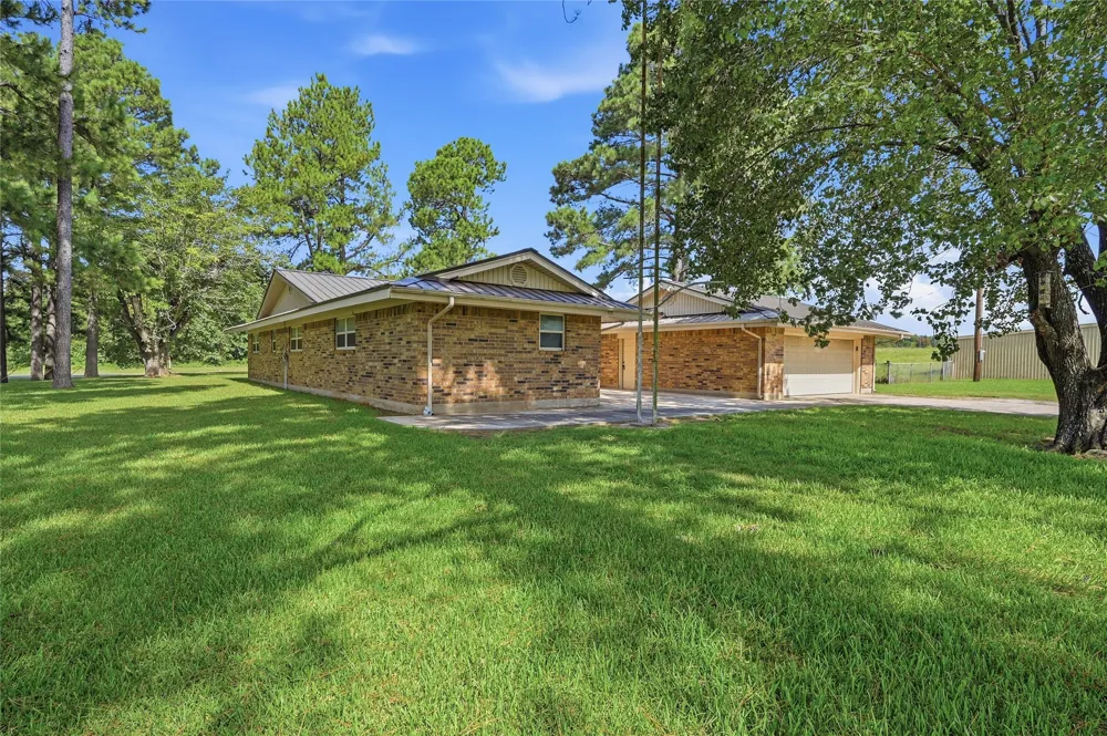 11138 Fm 901 Sadler, TX 76264