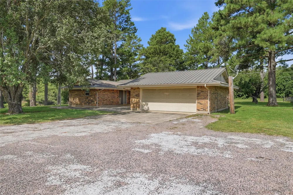 11138 Fm 901 Sadler, TX 76264