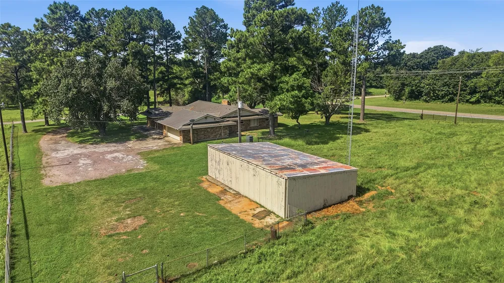 11138 Fm 901 Sadler, TX 76264