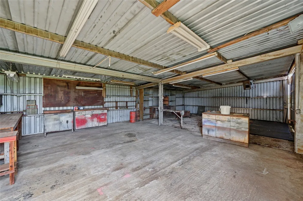 11138 Fm 901 Sadler, TX 76264