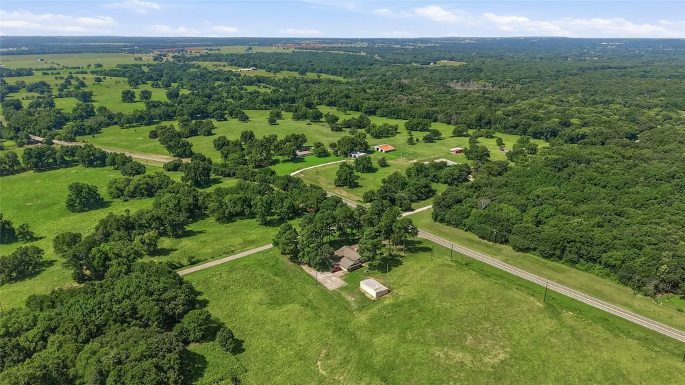 11138 Fm 901 Sadler, TX 76264
