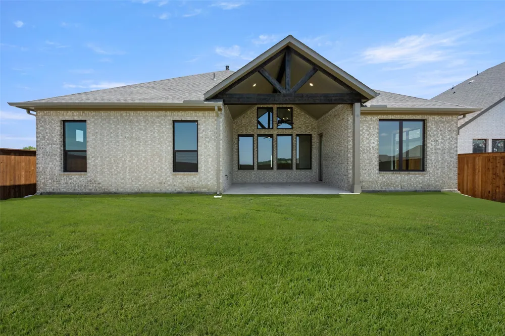 317 Fire Blade Drive Aledo, TX 76008