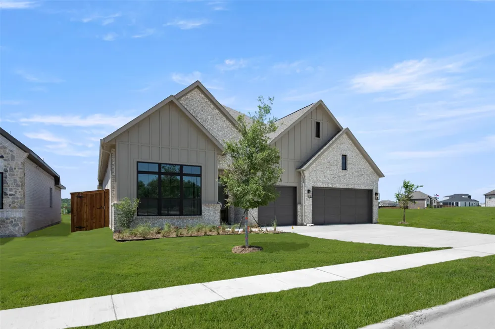 317 Fire Blade Drive Aledo, TX 76008