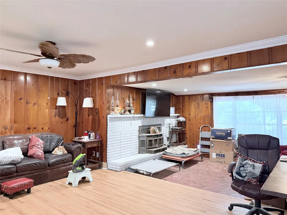 431 County Road  2715 Mt Pleasant, TX 75455