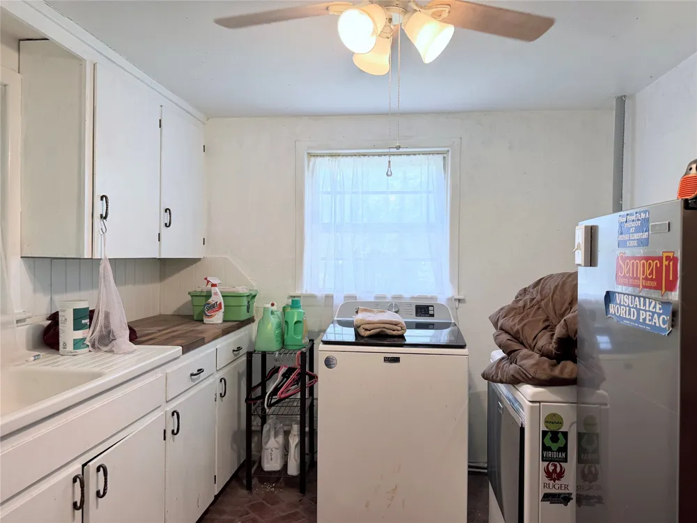 431 County Road  2715 Mt Pleasant, TX 75455