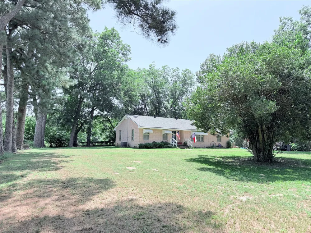 431 County Road  2715 Mt Pleasant, TX 75455