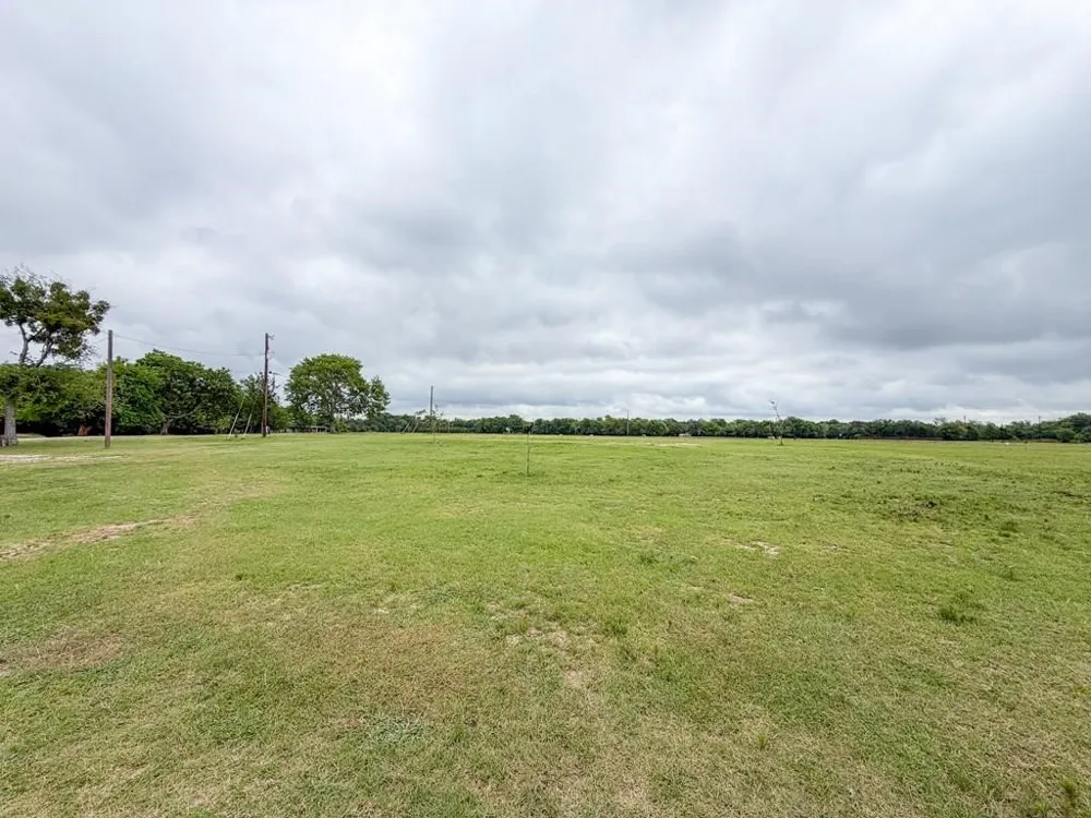 3111 Fm 2737 Lone Oak, TX 75453