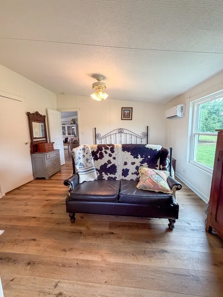 3111 Fm 2737 Lone Oak, TX 75453