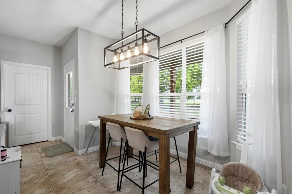 429 Collin Street Nevada, TX 75173
