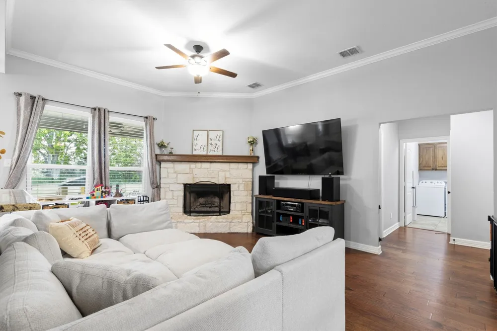 429 Collin Street Nevada, TX 75173