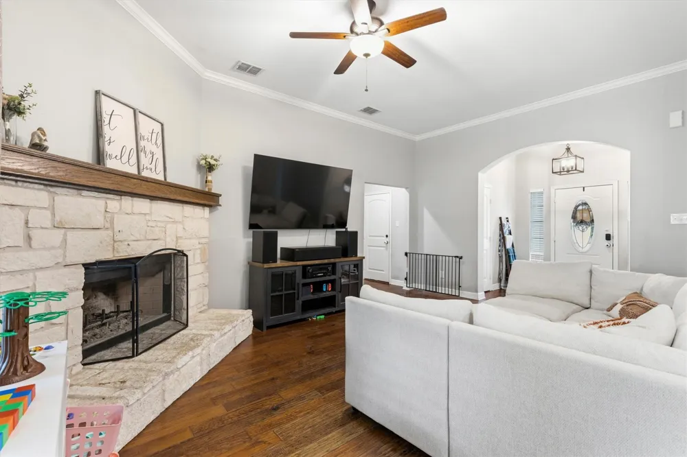 429 Collin Street Nevada, TX 75173