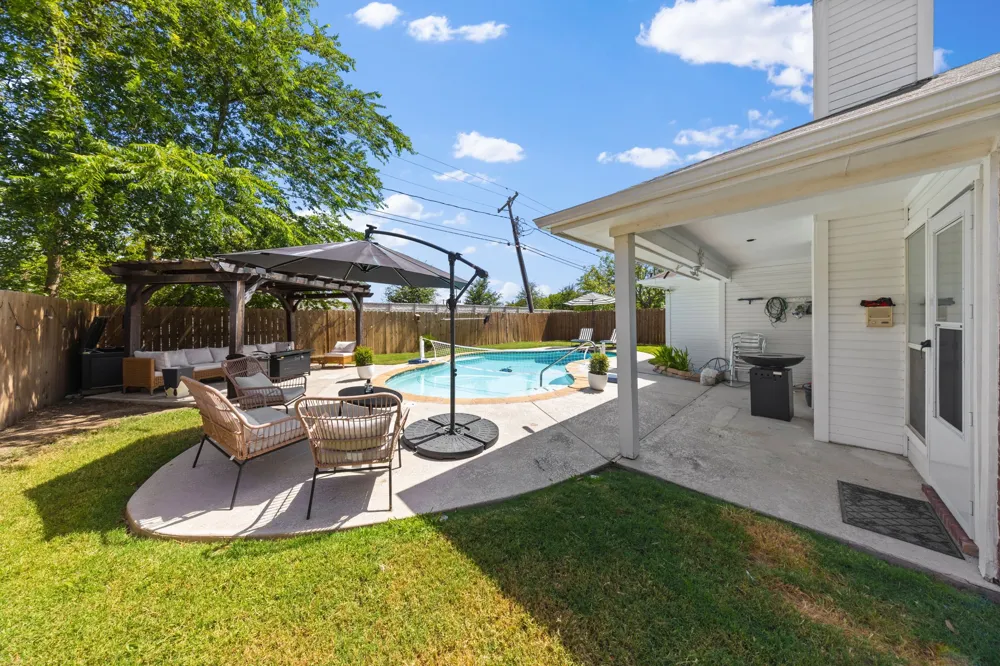 504 Fort Worth Street Mansfield, TX 76063