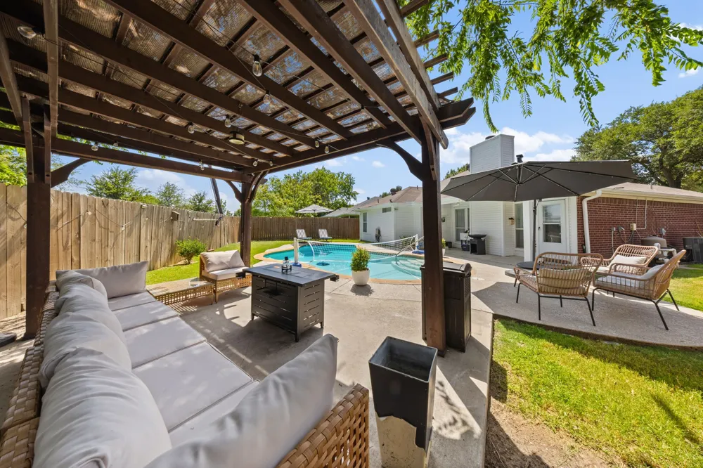 504 Fort Worth Street Mansfield, TX 76063