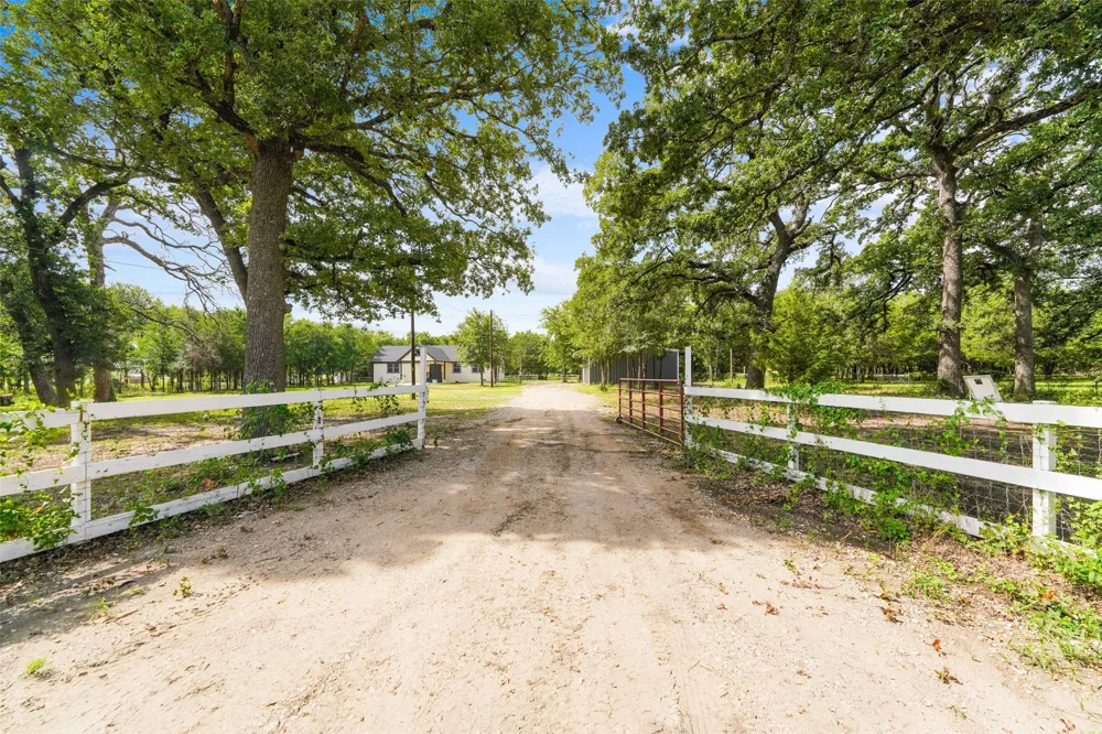 5475 Fogleman Road Kemp, TX 75143