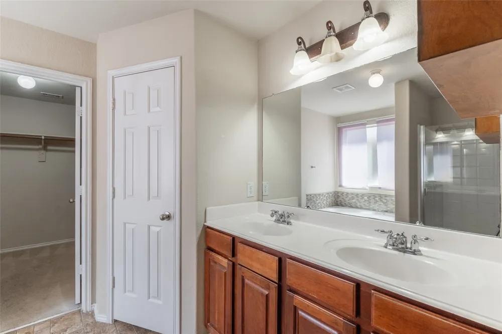 472 Grant Lane Lavon, TX 75166