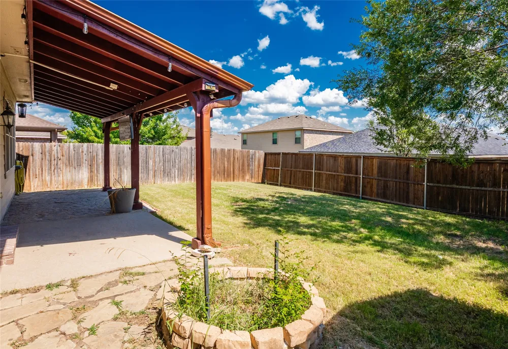 472 Grant Lane Lavon, TX 75166