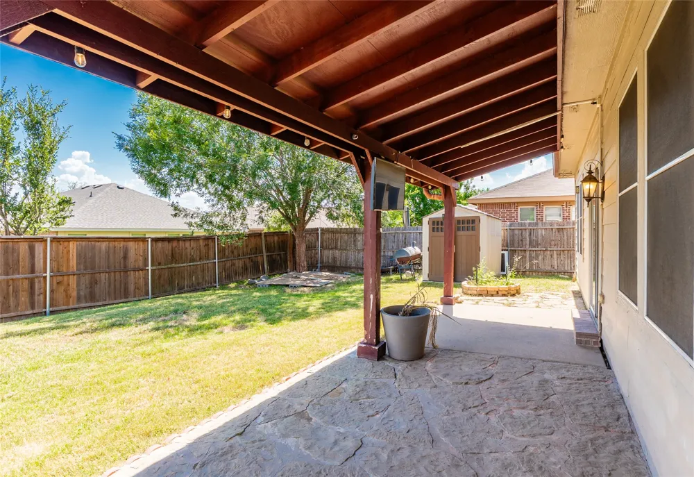 472 Grant Lane Lavon, TX 75166